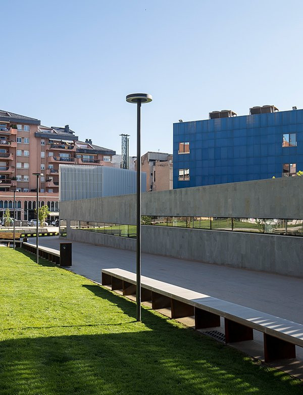 Espacio exterior del Hospital Universitari de la Santa Creu